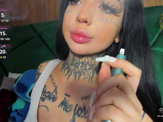 CreamyInk live cam on BongaCams