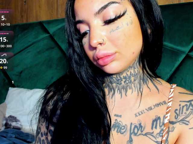 CreamyInk live cam on BongaCams