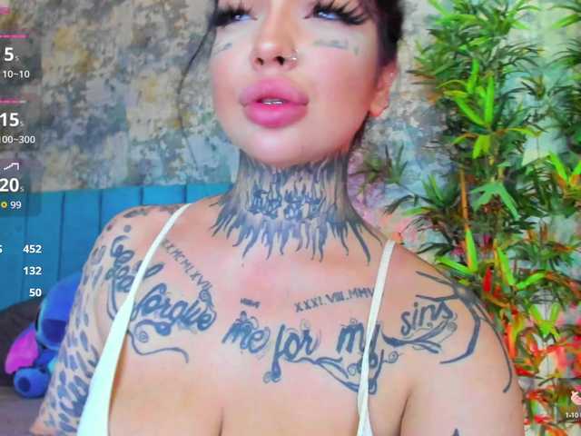 CreamyInk live cam on BongaCams