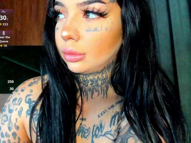 CreamyInk live cam on BongaCams