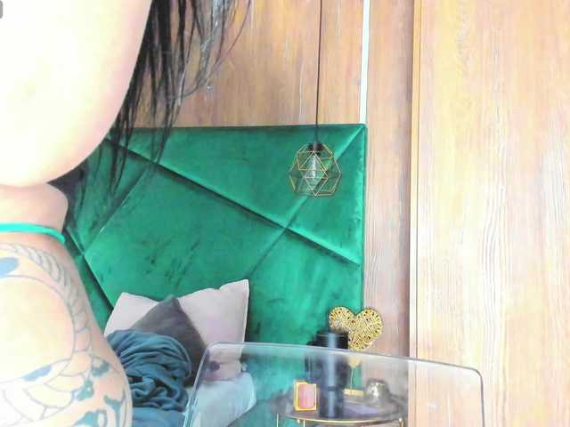 CreamyInk live cam on BongaCams