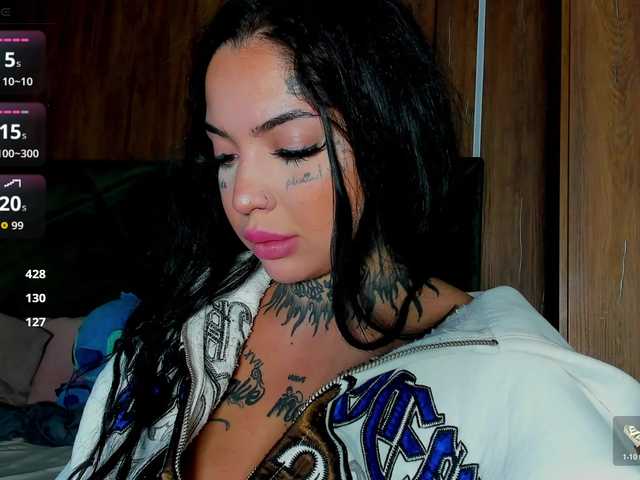 CreamyInk live cam on BongaCams