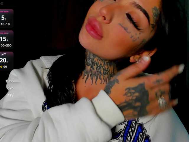 CreamyInk live cam on BongaCams