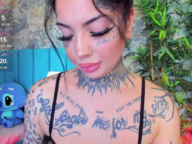 CreamyInk live cam on BongaCams