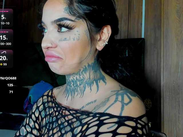 CreamyInk live cam on BongaCams