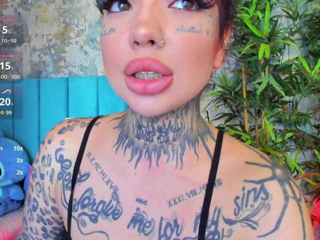 CreamyInk live cam on BongaCams