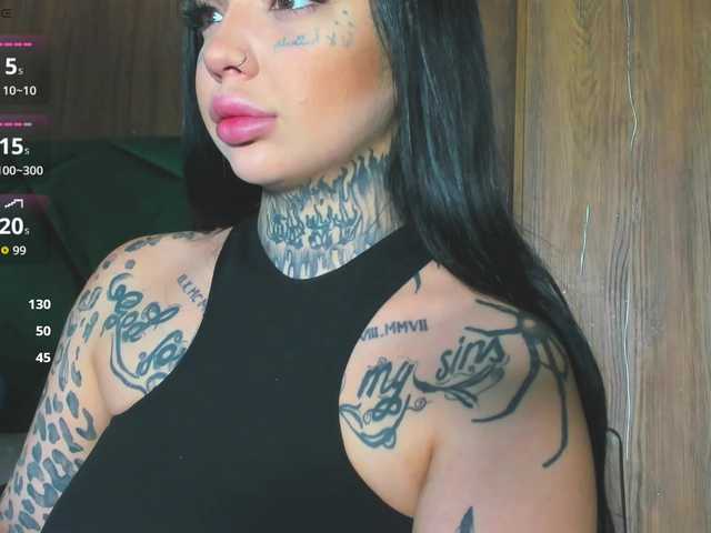 CreamyInk live cam on BongaCams
