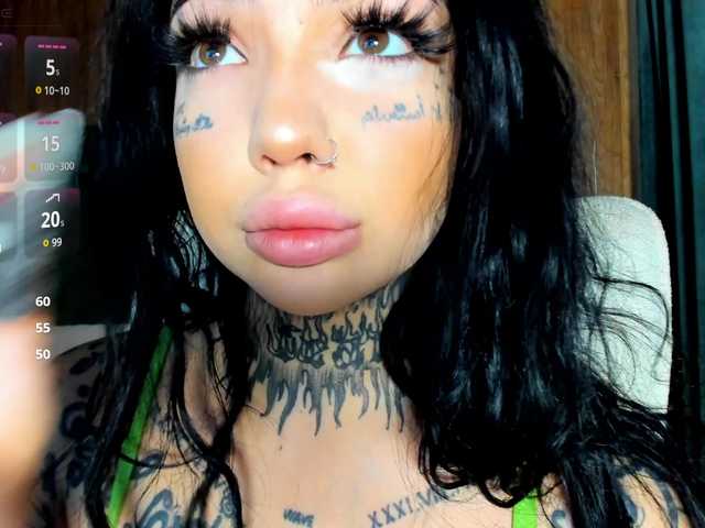 CreamyInk live webcam show