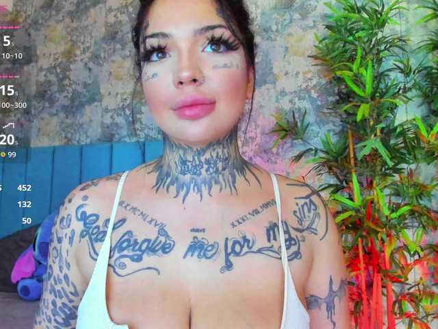 CreamyInk live cam on BongaCams