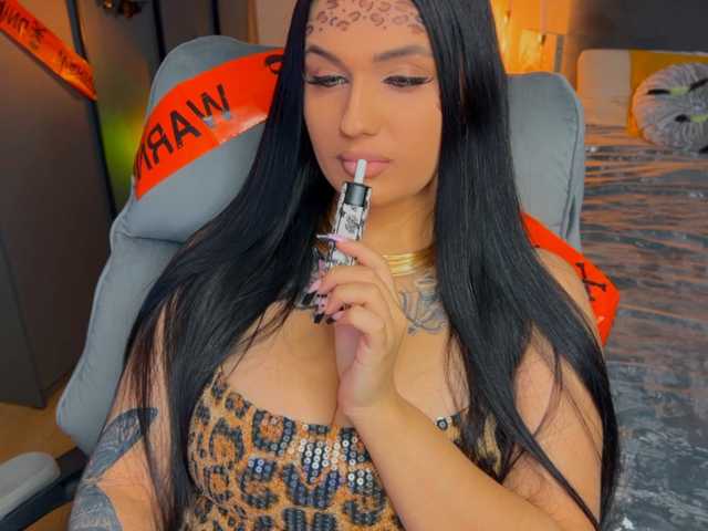 fatalefemme live cam on BongaCams