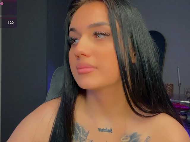 fatalefemme's BongaCams show and profile