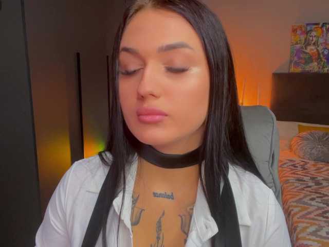 fatalefemme live cam on BongaCams