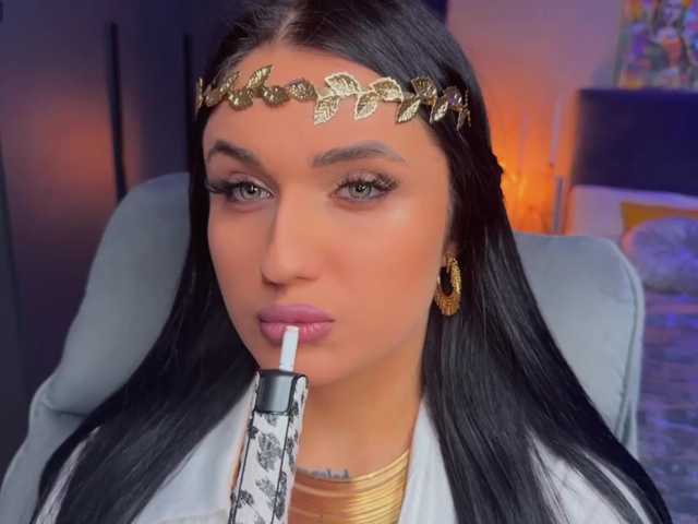 fatalefemme live cam on BongaCams