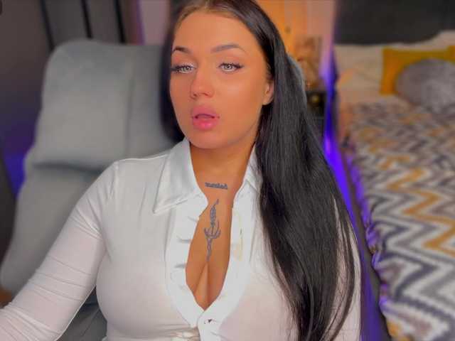 fatalefemme live cam on BongaCams