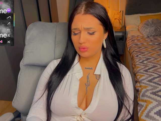 fatalefemme live cam on BongaCams