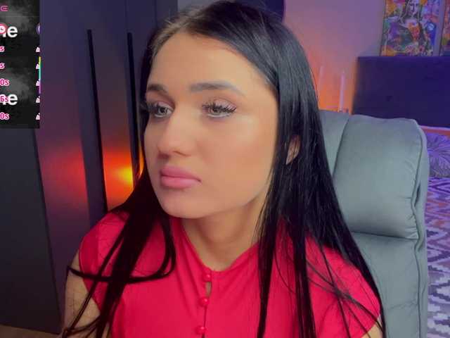 fatalefemme — live female cam