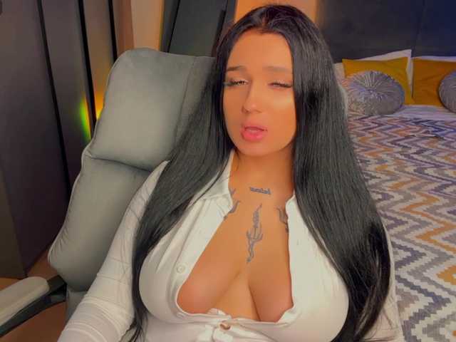fatalefemme live cam on BongaCams