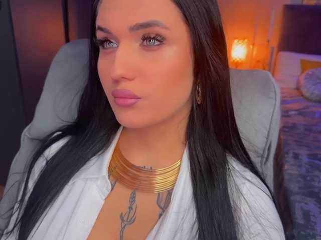 fatalefemme live cam on BongaCams