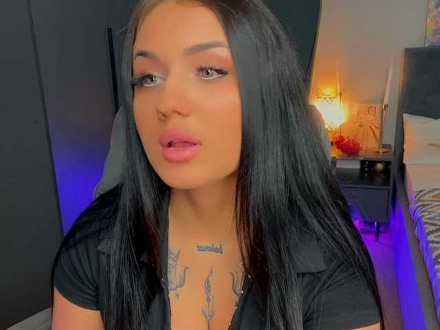 fatalefemme live cam on BongaCams