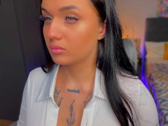 fatalefemme live cam on BongaCams