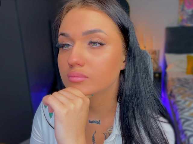 fatalefemme live cam on BongaCams