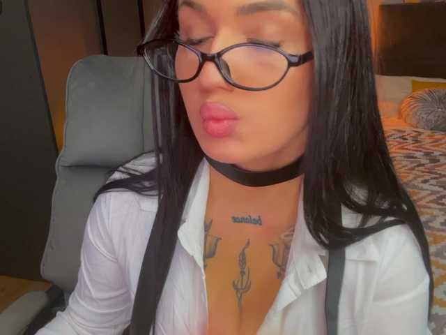 fatalefemme live cam preview