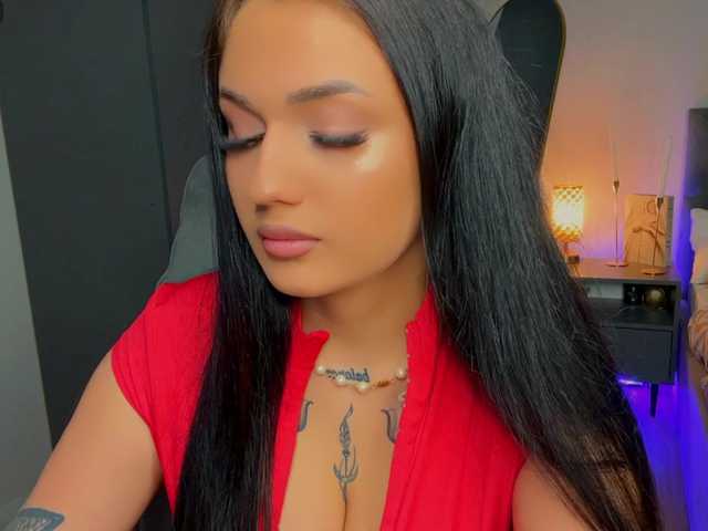 fatalefemme live cam on BongaCams