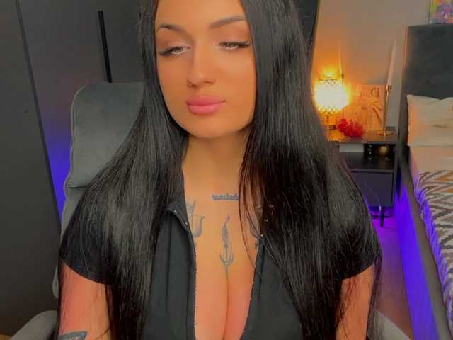 fatalefemme live cam on BongaCams