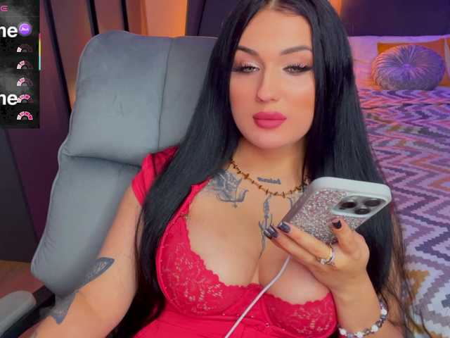 fatalefemme live cam on BongaCams