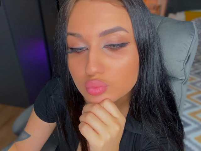 fatalefemme live cam on BongaCams
