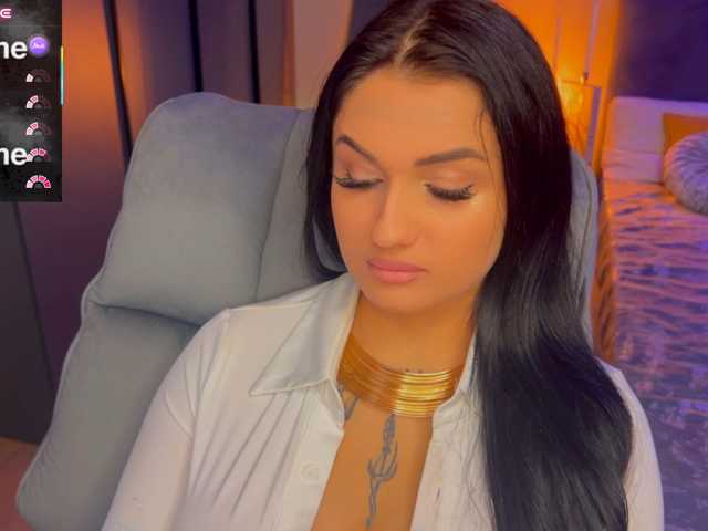 fatalefemme live cam on BongaCams