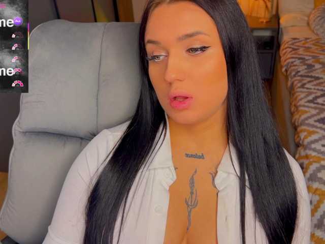 fatalefemme live cam on BongaCams
