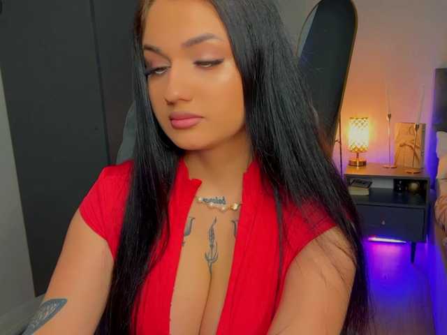 fatalefemme live cam on BongaCams