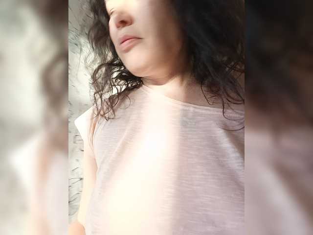 le modèle VictoriaPanther est en webcam porno dans un show sur le site bongacams, il possède les tags suivants: White/Caucasian,Brunette,Shaved