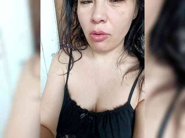 VictoriaPanther webcam