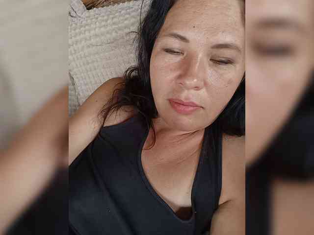 VictoriaPanther webcam