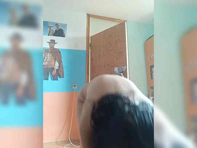 VictoriaPanther webcam
