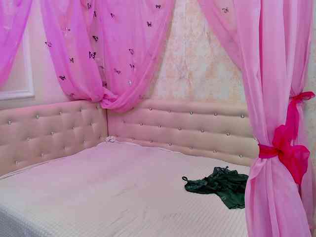 VictoriaPanther webcam