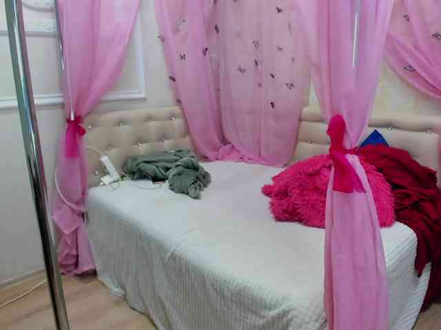 VictoriaPanther webcam