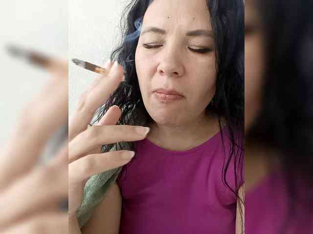 VictoriaPanther webcam