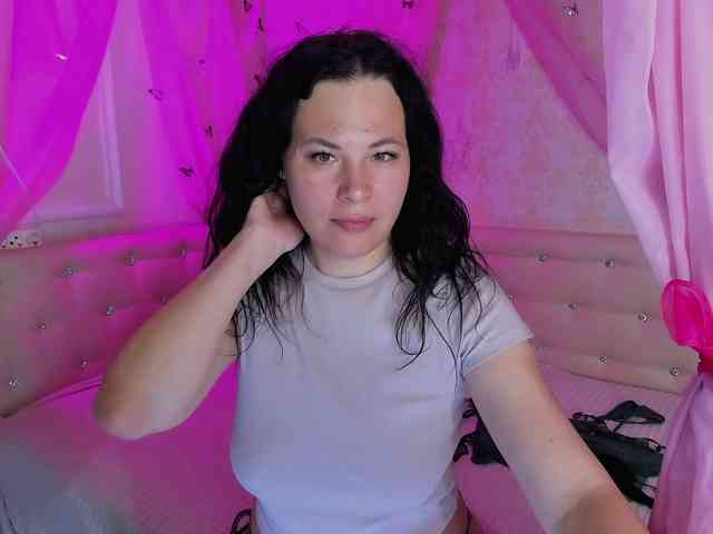 VictoriaPanther webcam