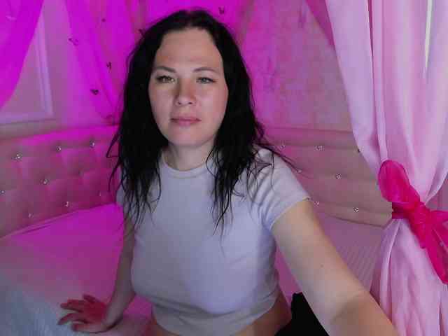 VictoriaPanther webcam