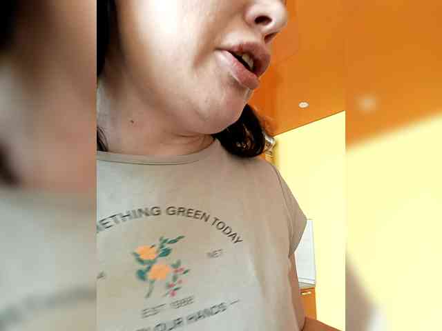 VictoriaPanther webcam