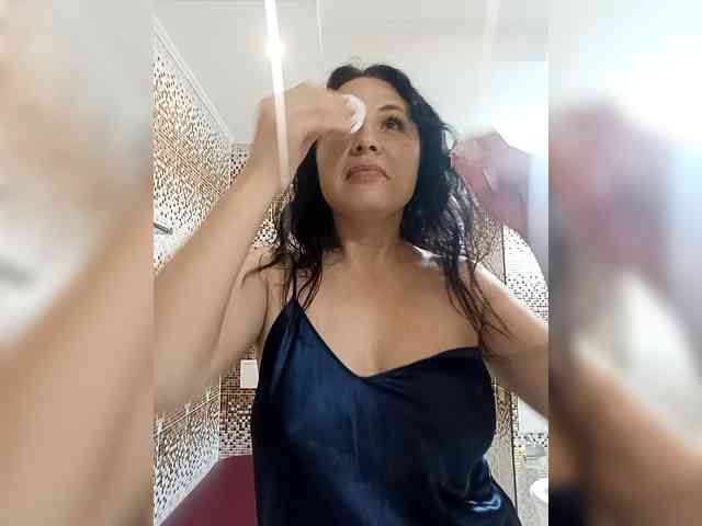 VictoriaPanther webcam