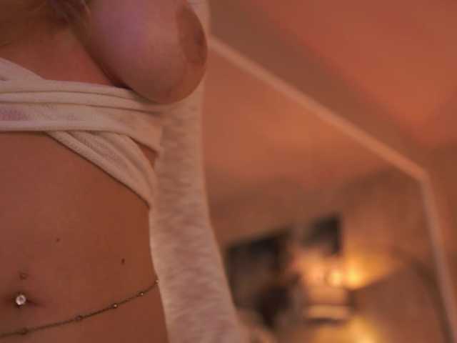 MaddieBryggs live cam on BongaCams