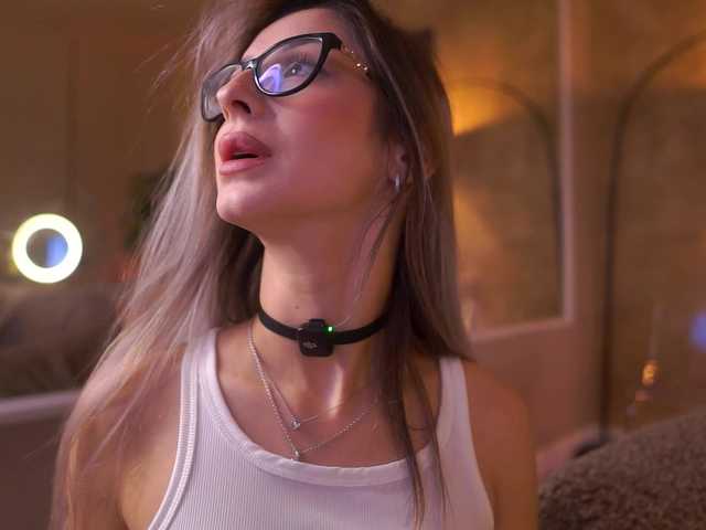  MaddieBryggs chat room