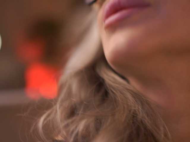 MaddieBryggs live cam on BongaCams