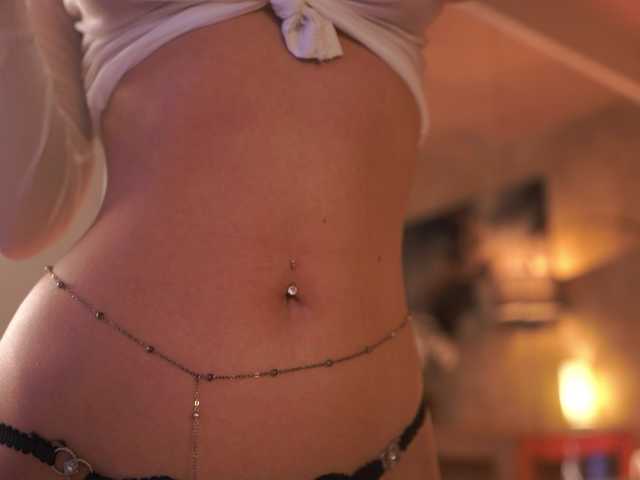 MaddieBryggs live webcam show