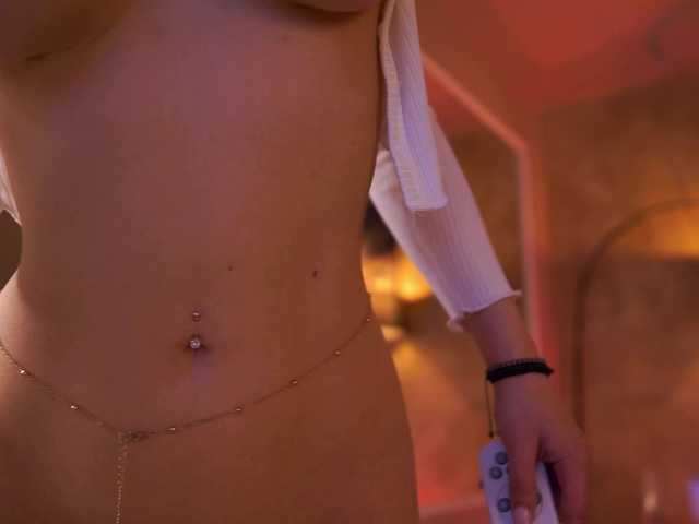 Sex chat gratuit in direct cu MaddieBryggs pe BongaCams