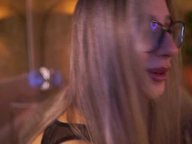 MaddieBryggs's BongaCams show and profile